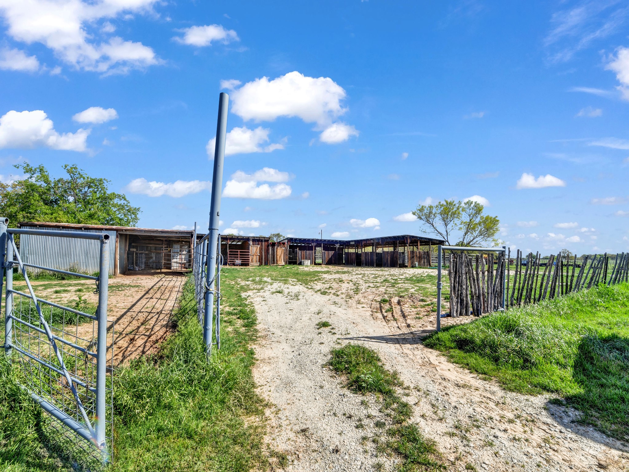 4507 County Road 2690 Alvord TX 76225