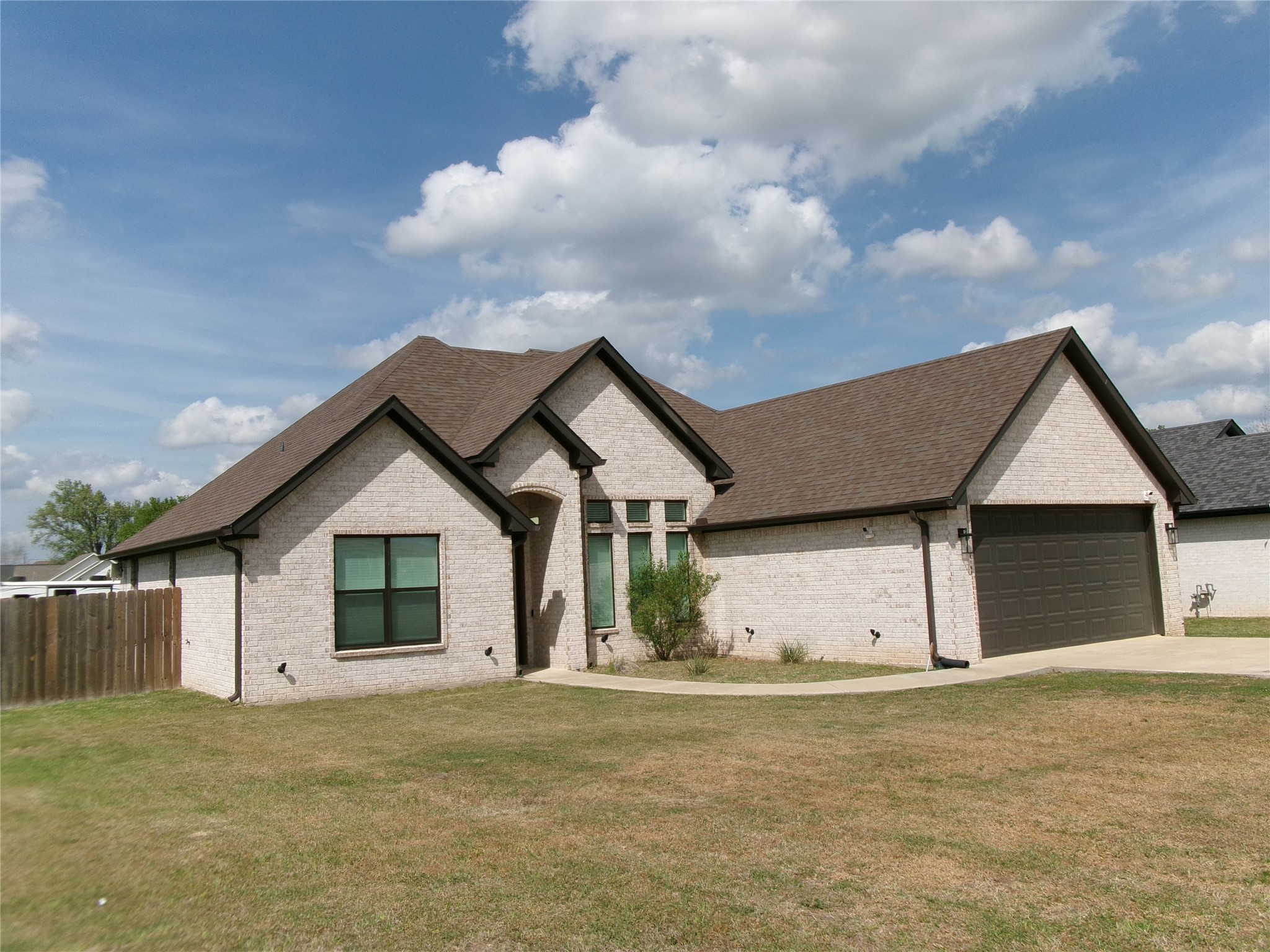 137 Stadium Lane Van TX 75790