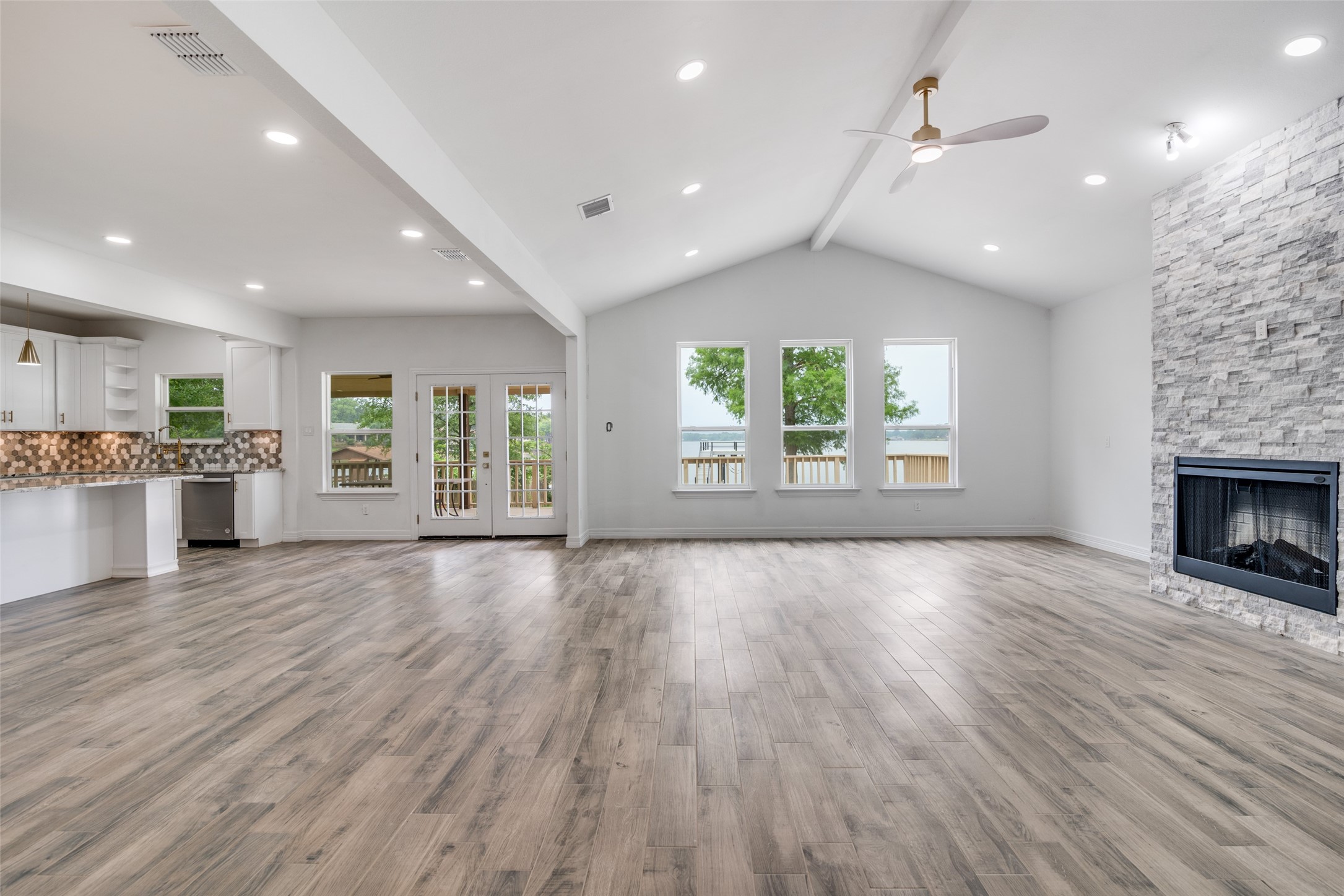 162 Oak Hills Drive Mabank TX 75156
