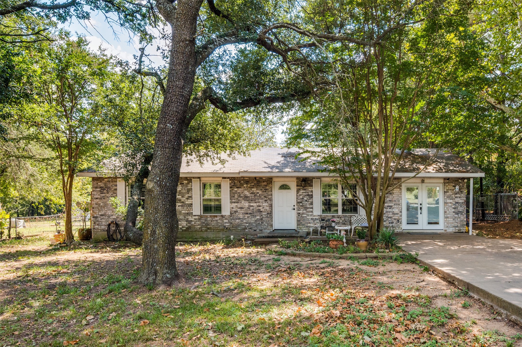 407 E Oakdale Street Keene TX 76059