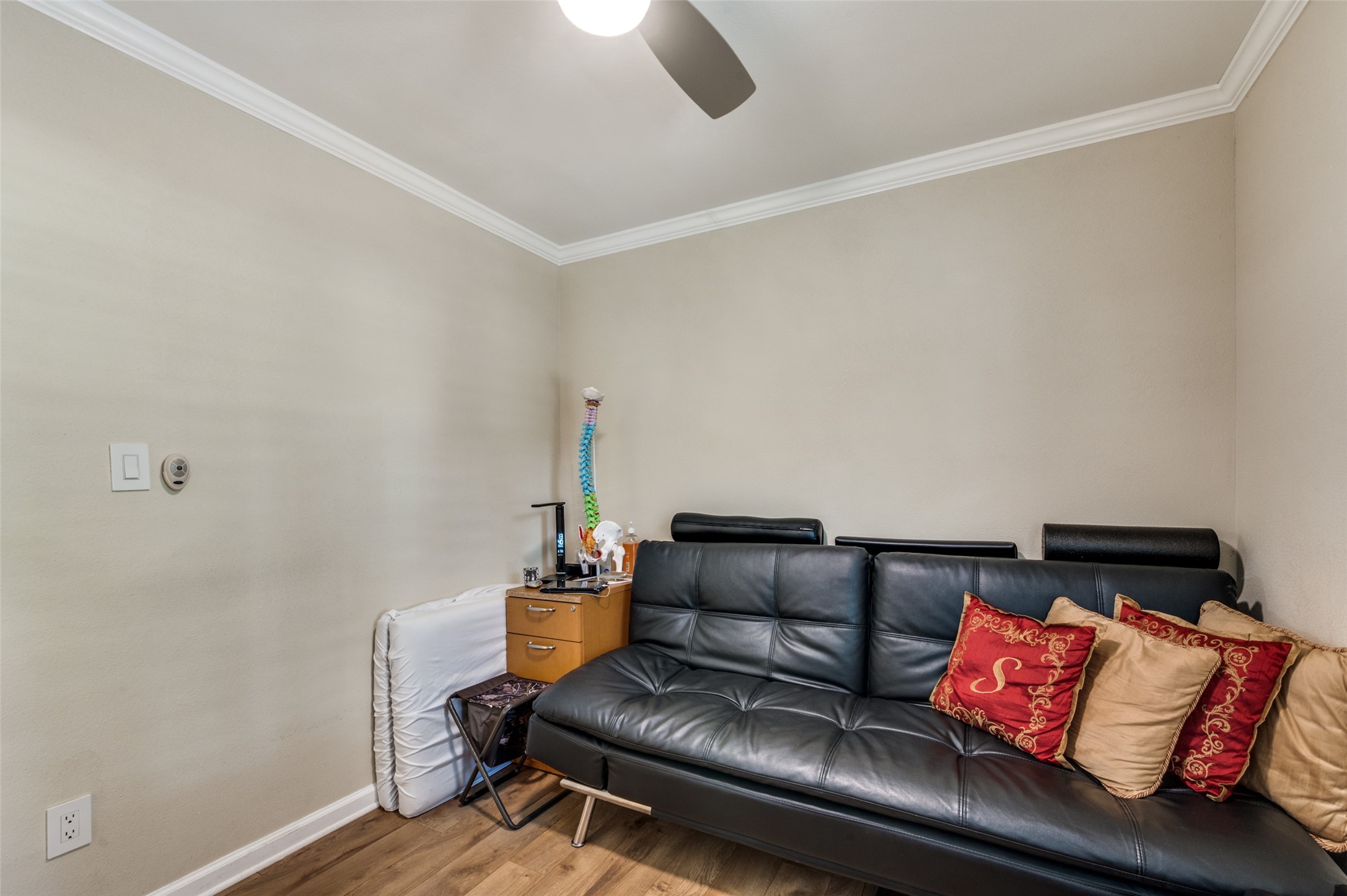 407 E Oakdale Street Keene TX 76059
