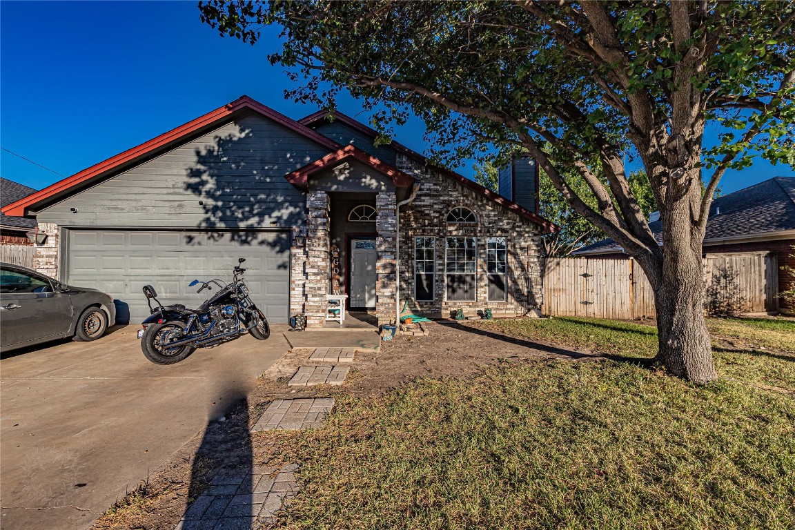 821 Globe Avenue Blue Mound TX 76131