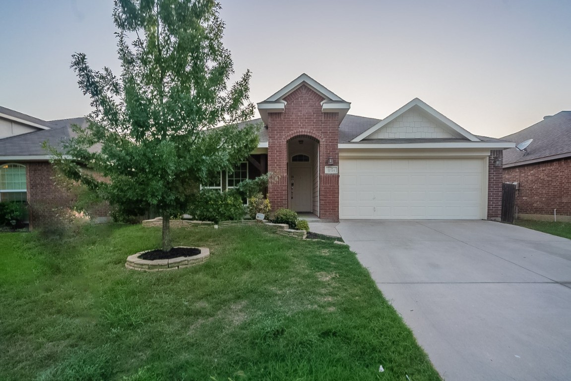 12136 Bellegrove Road Burleson TX 76028