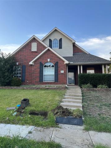 1681 Yellowstone Avenue Lewisville TX 75077