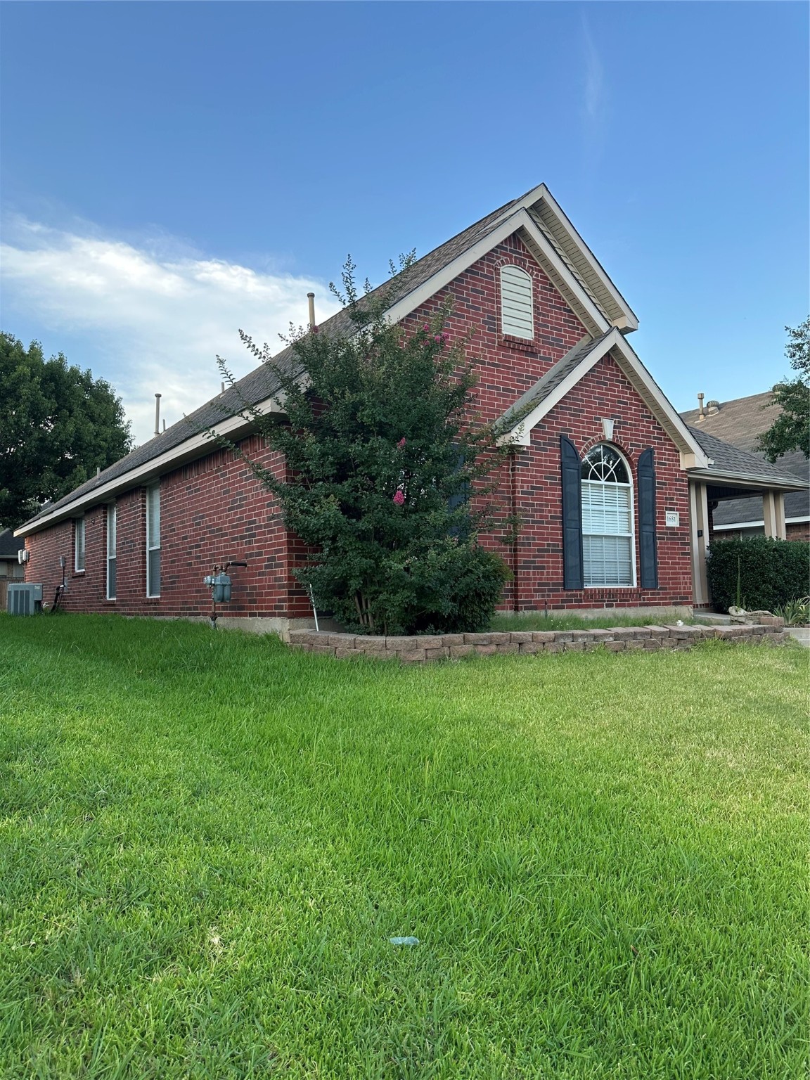 1681 Yellowstone Avenue Lewisville TX 75077