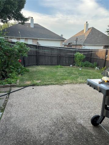 1681 Yellowstone Avenue Lewisville TX 75077