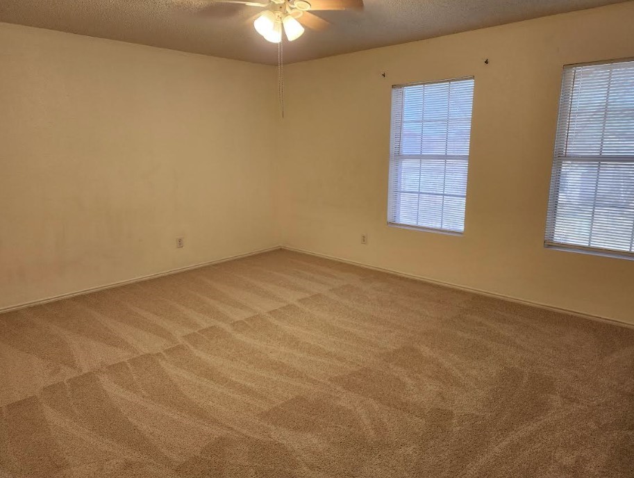2115 Dove Grand Prairie TX 75052