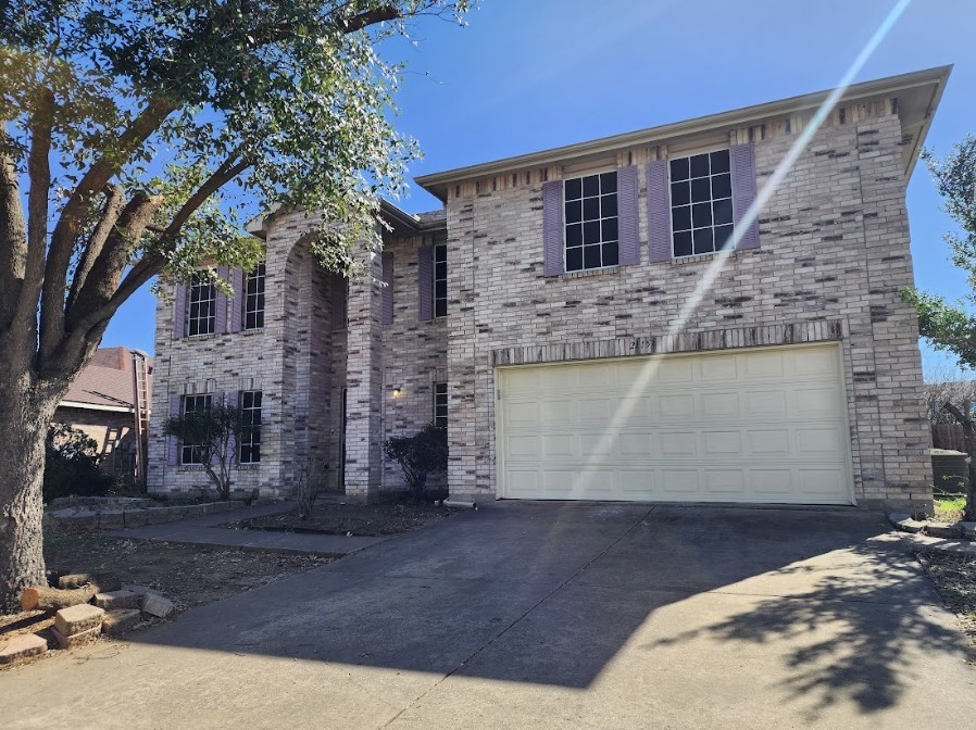 2115 Dove Grand Prairie TX 75052