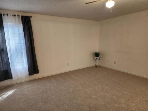 2115 Dove Grand Prairie TX 75052