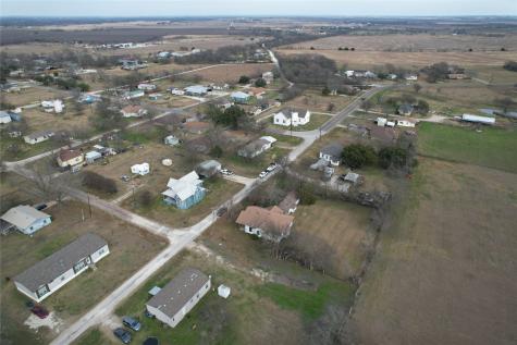 103 W 3rd Street Barry TX 75102