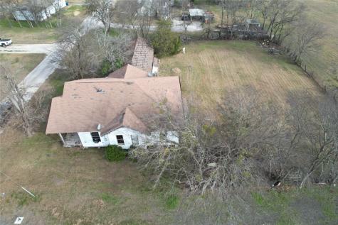 103 W 3rd Street Barry TX 75102