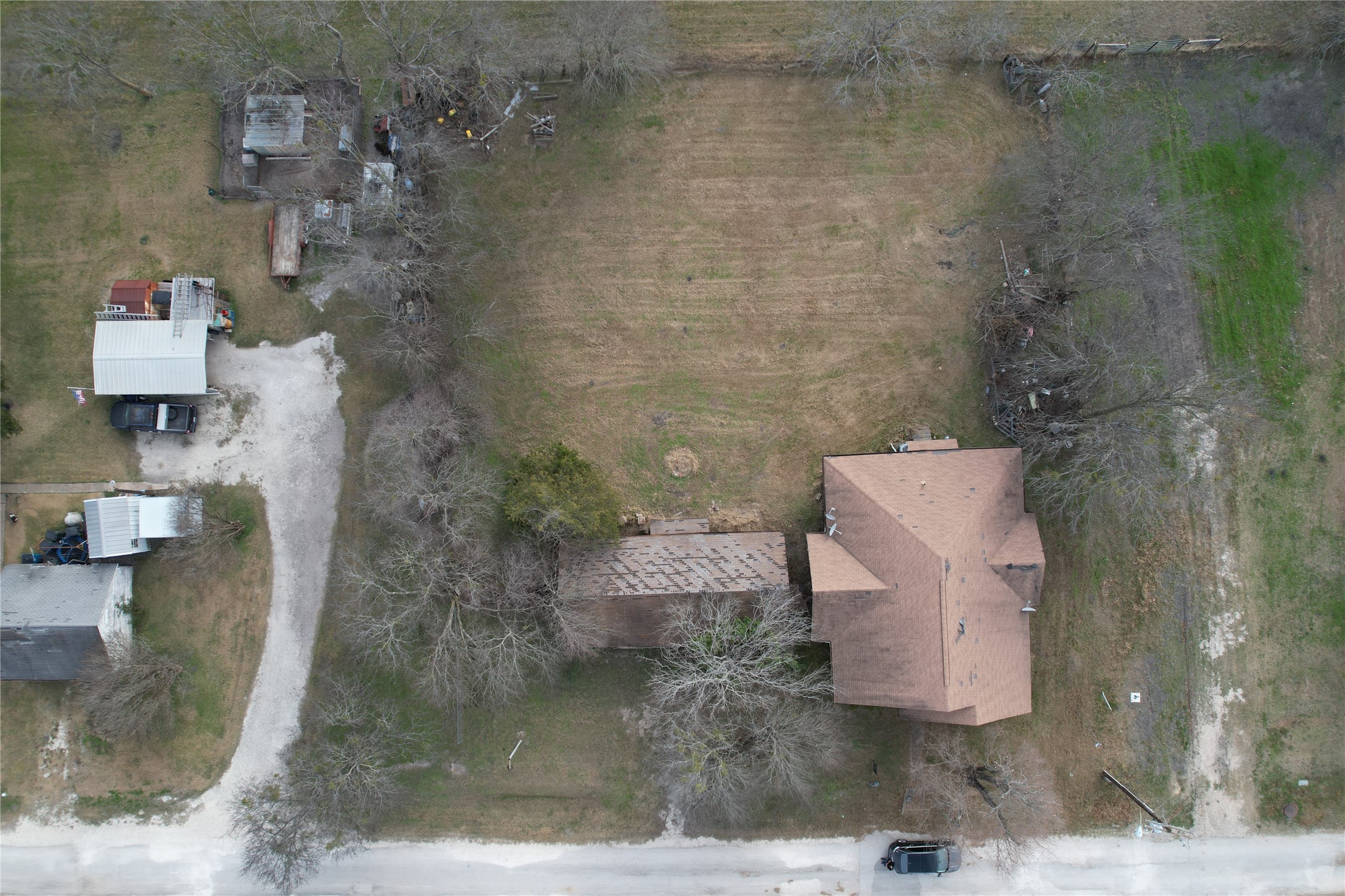 103 W 3rd Street Barry TX 75102