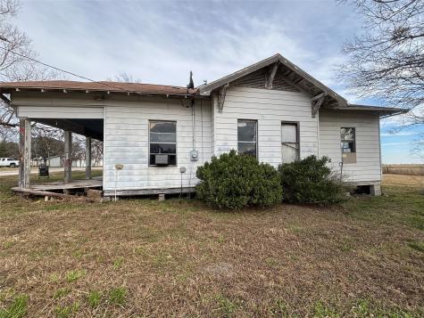 103 W 3rd Street Barry TX 75102