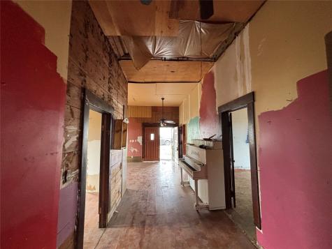 103 W 3rd Street Barry TX 75102