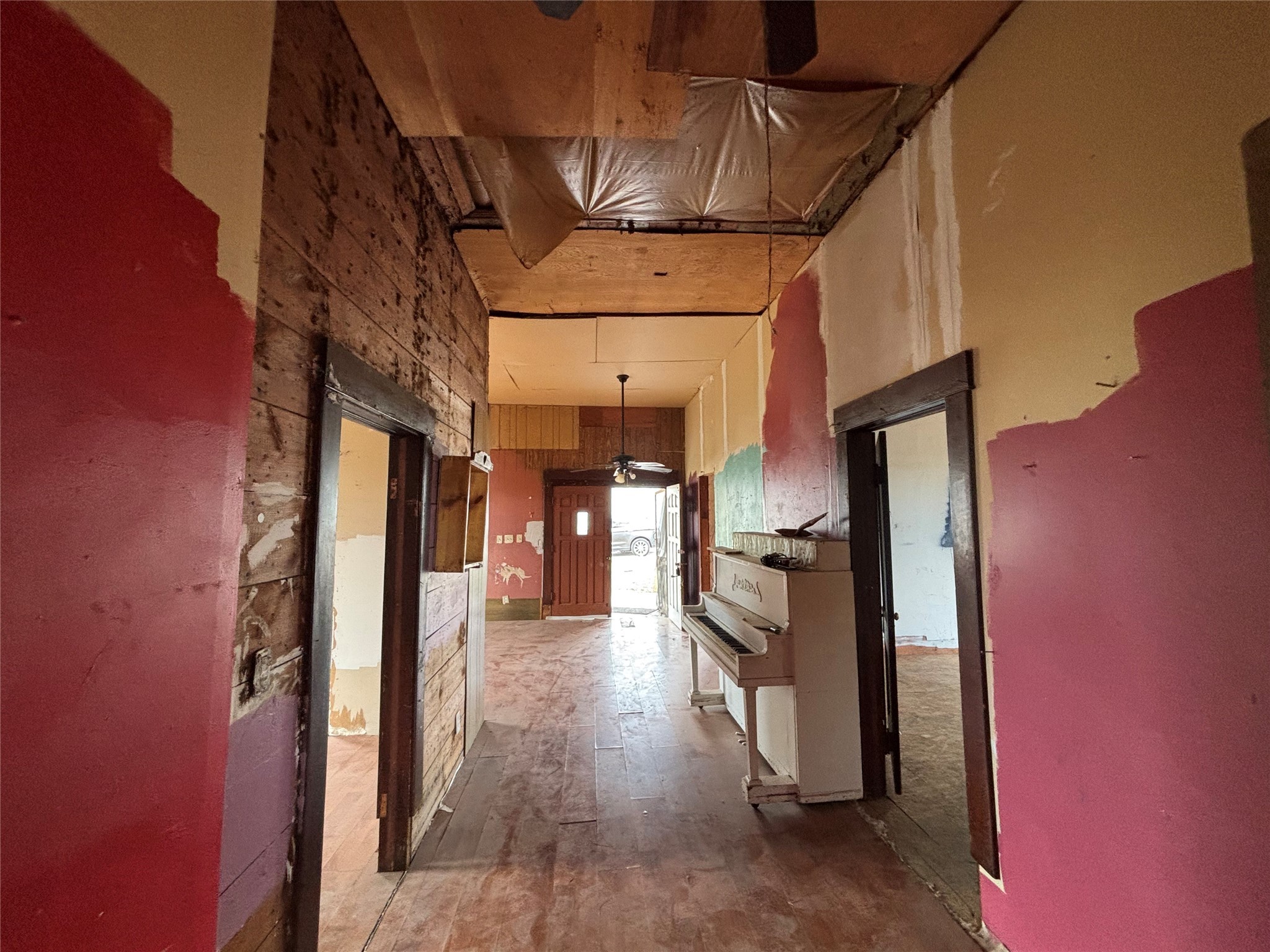 103 W 3rd Street Barry TX 75102