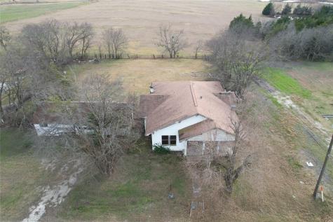 103 W 3rd Street Barry TX 75102