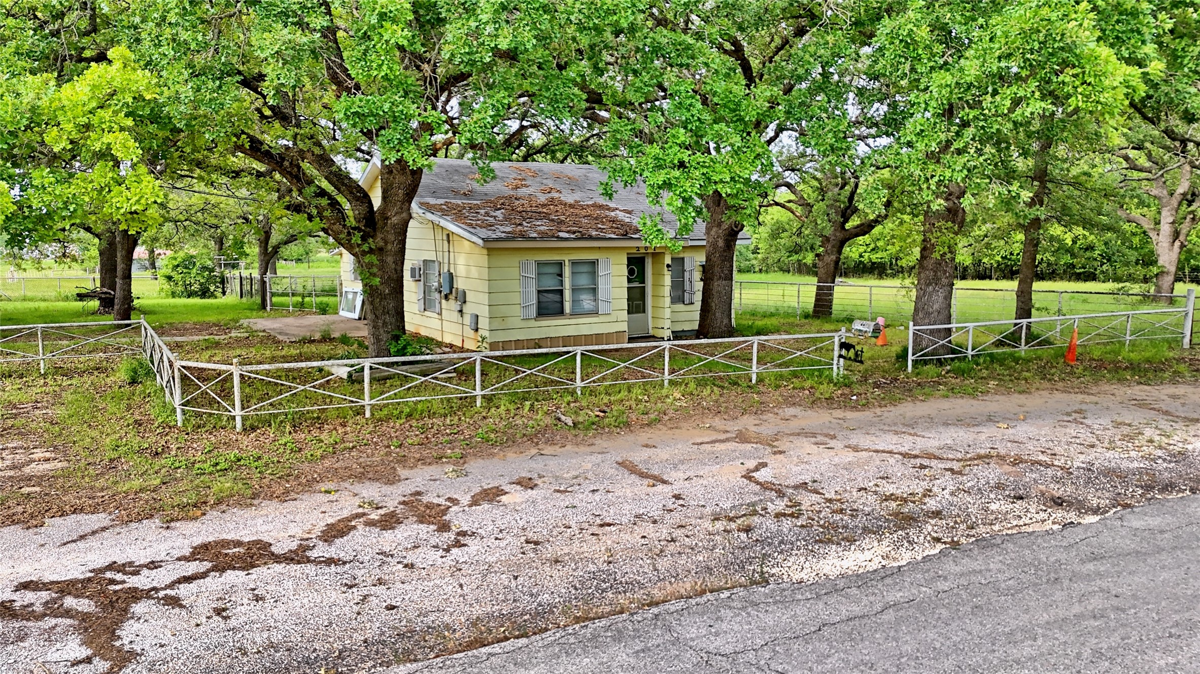 201 Croxton Street Nocona TX 76255