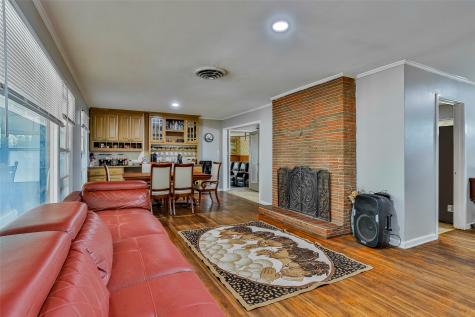 1420 Lake Shore Drive Fort Worth TX 76103