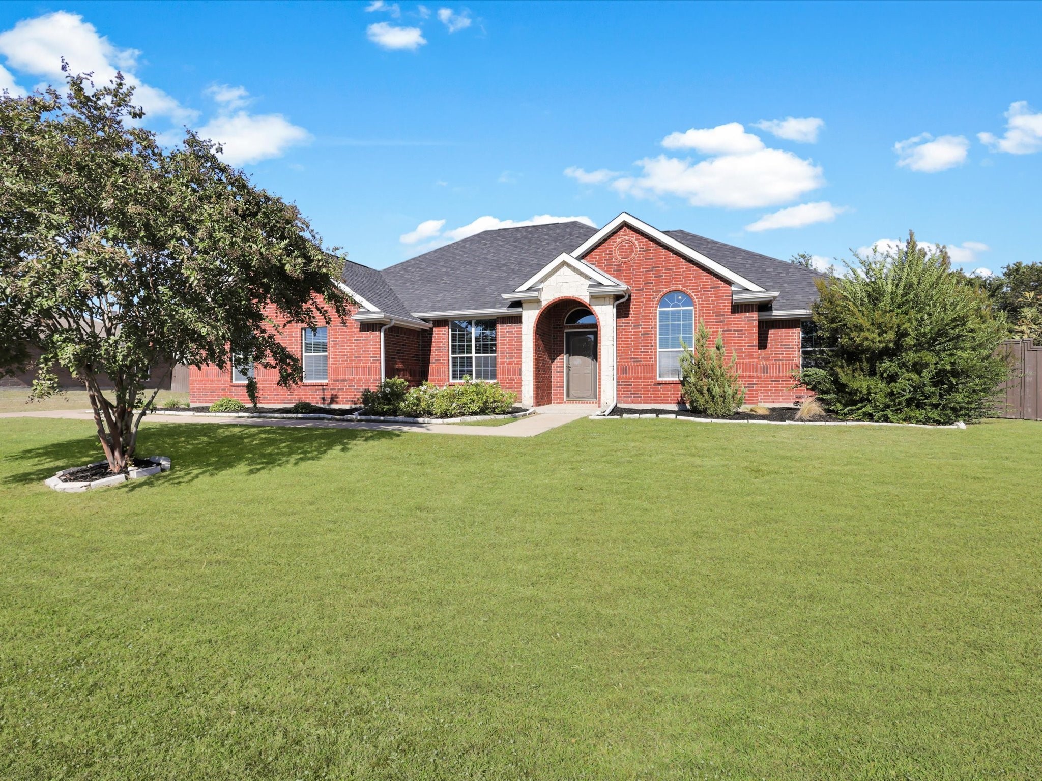 105 James Street Fate TX 75189