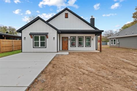 203 Owens Street Bridgeport TX 76426