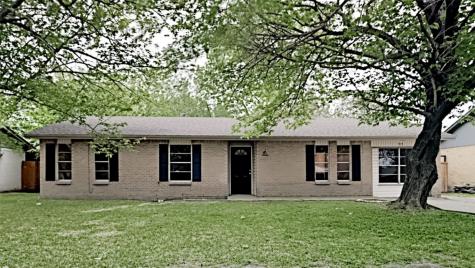915 Downing Street Forney TX 75126