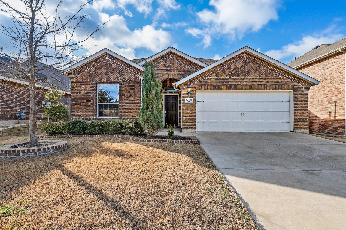 10445 Sixpence Lane Fort Worth TX 76108