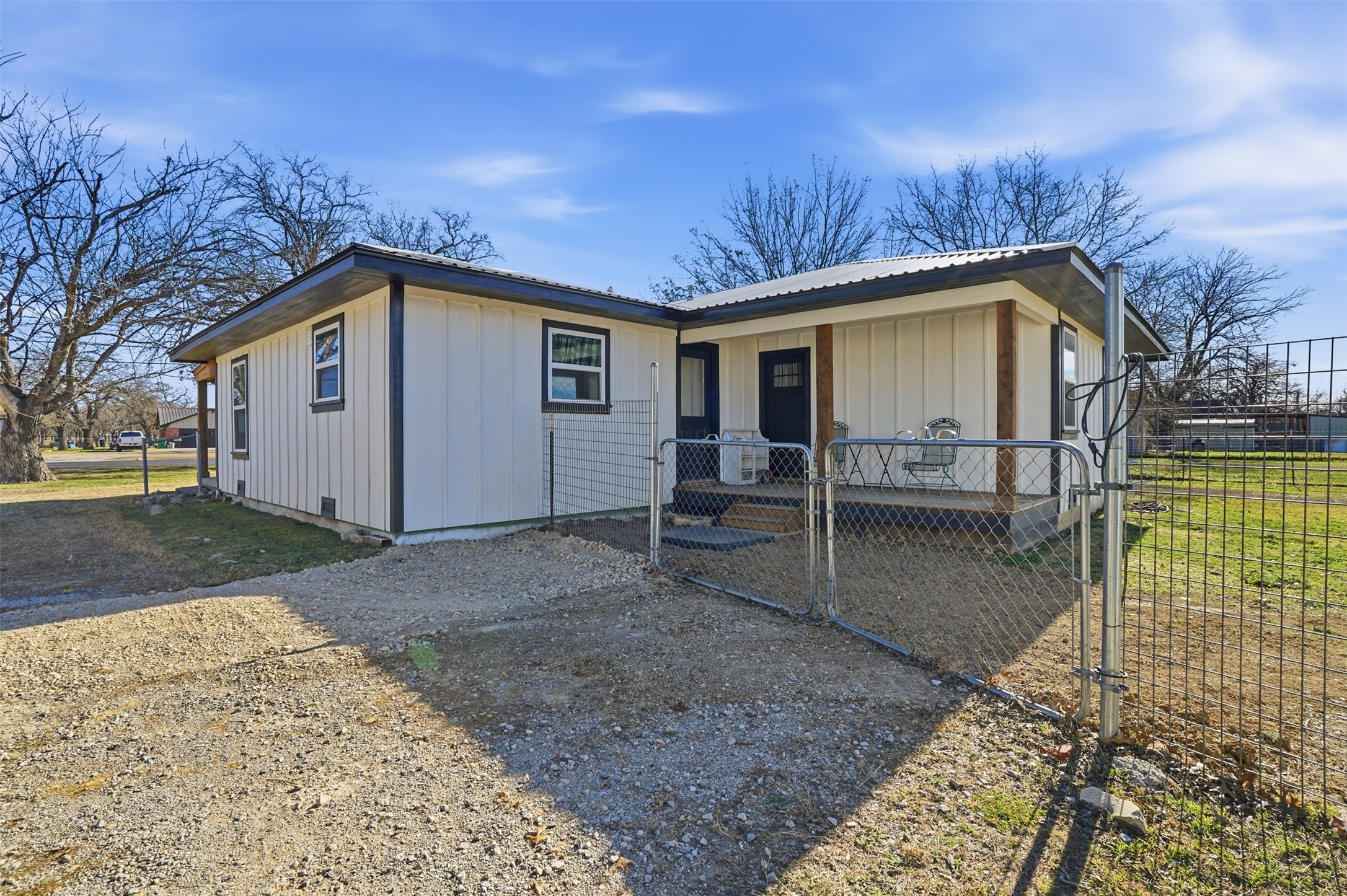 414 Fannin Street Millsap TX 76066