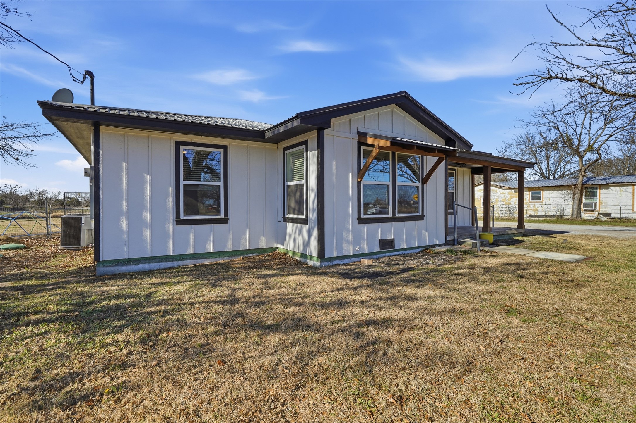 414 Fannin Street Millsap TX 76066