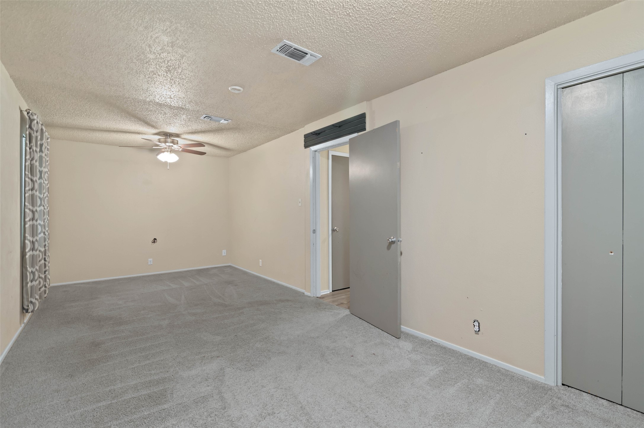 306 Bluebird Circle Denton TX 76209