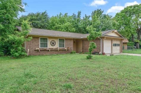 306 Bluebird Circle Denton TX 76209
