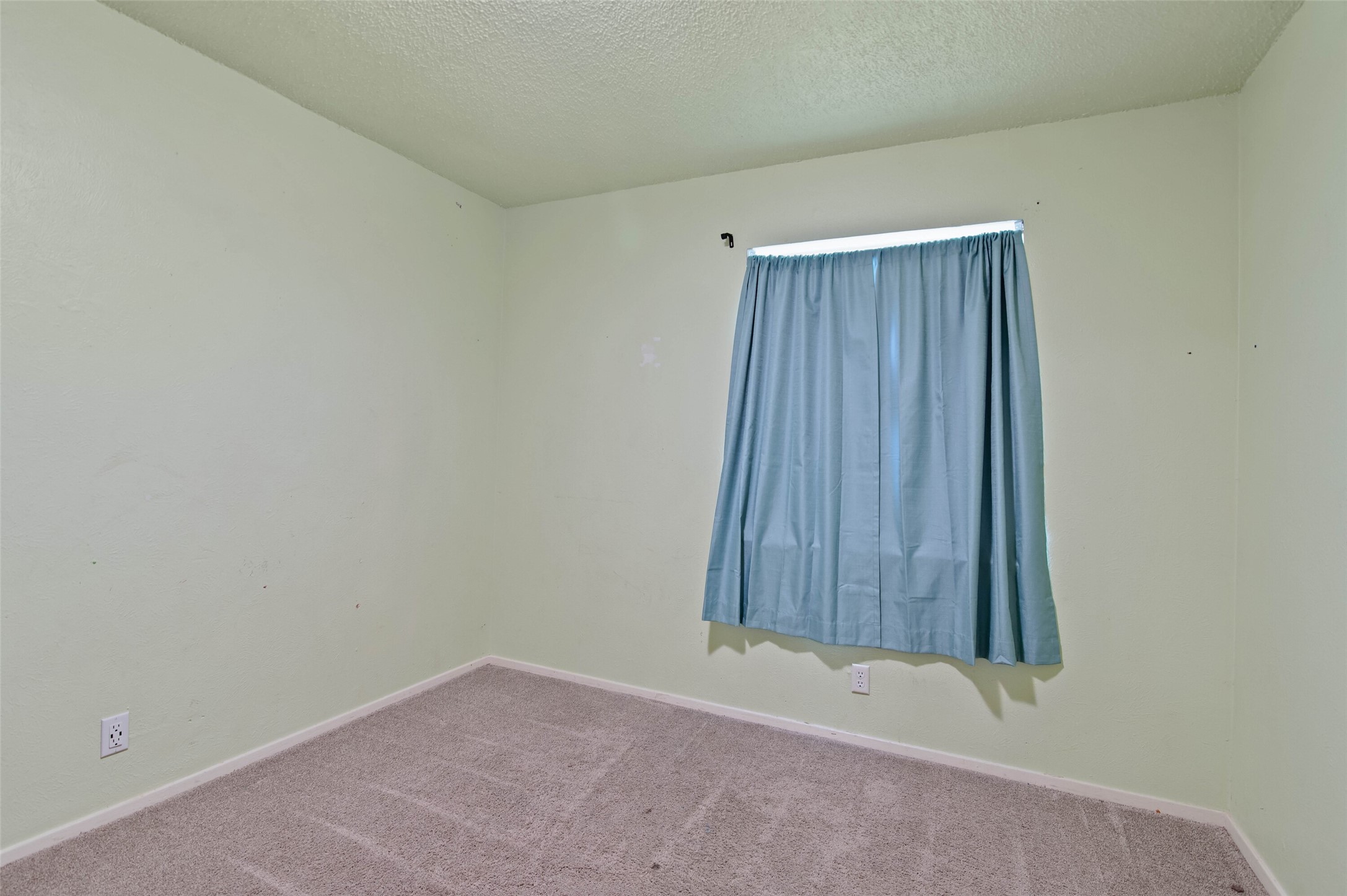 306 Bluebird Circle Denton TX 76209