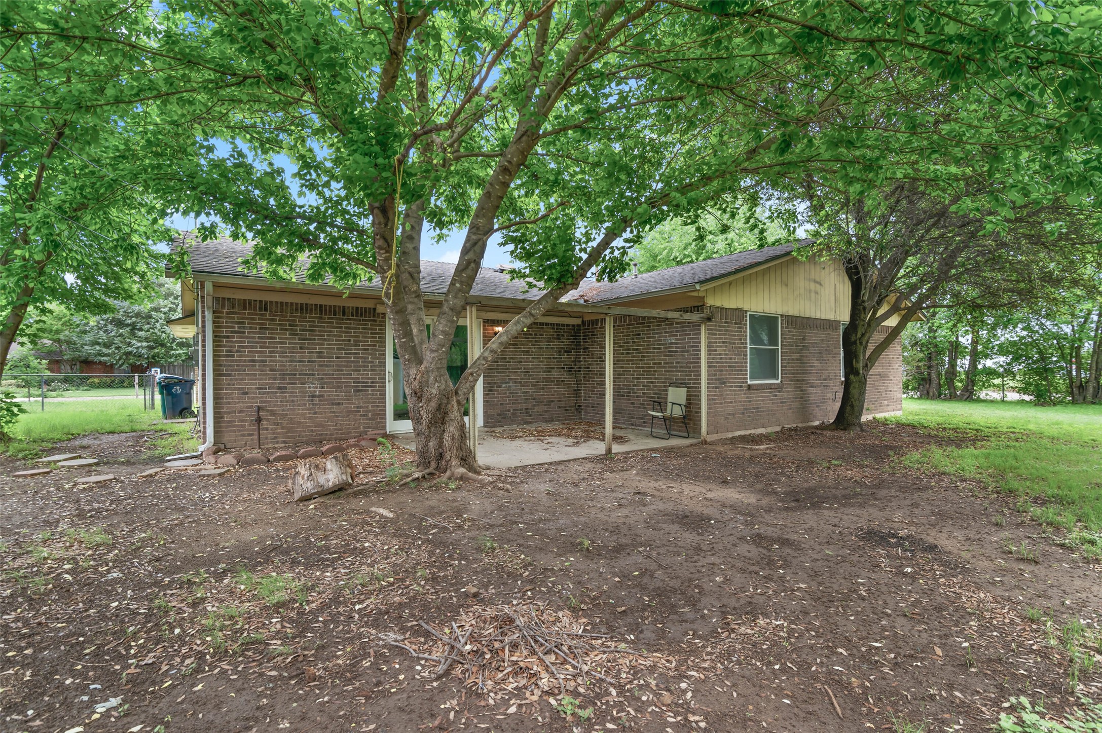 306 Bluebird Circle Denton TX 76209