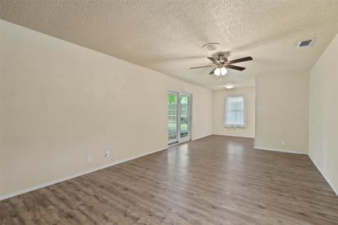 306 Bluebird Circle Denton TX 76209
