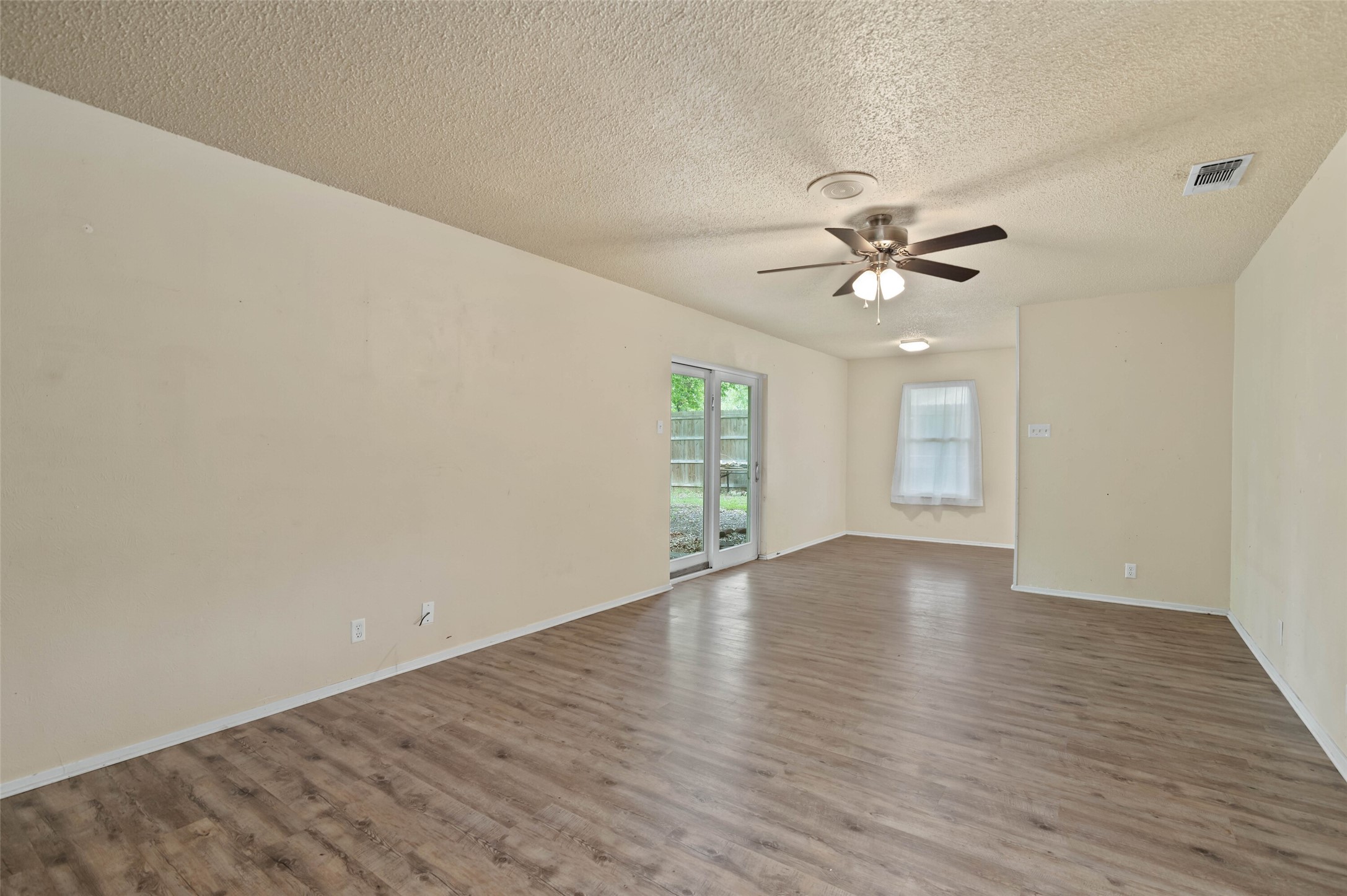 306 Bluebird Circle Denton TX 76209