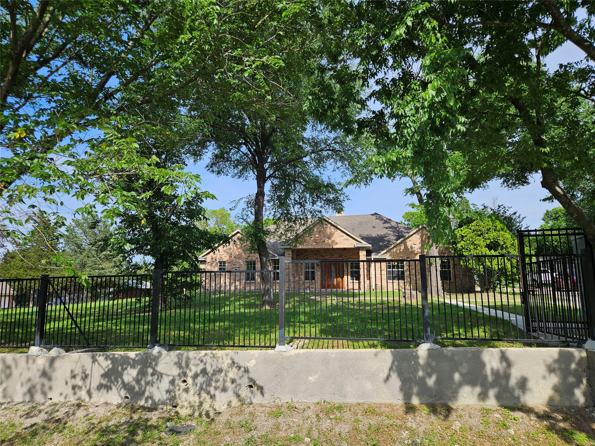 234 E Fork Road Sunnyvale TX 75182