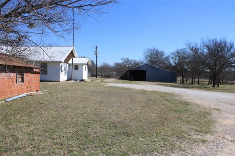 3020 Fm 2210 E Perrin TX 76486