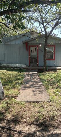 801 S Nueces Street Coleman TX 76834