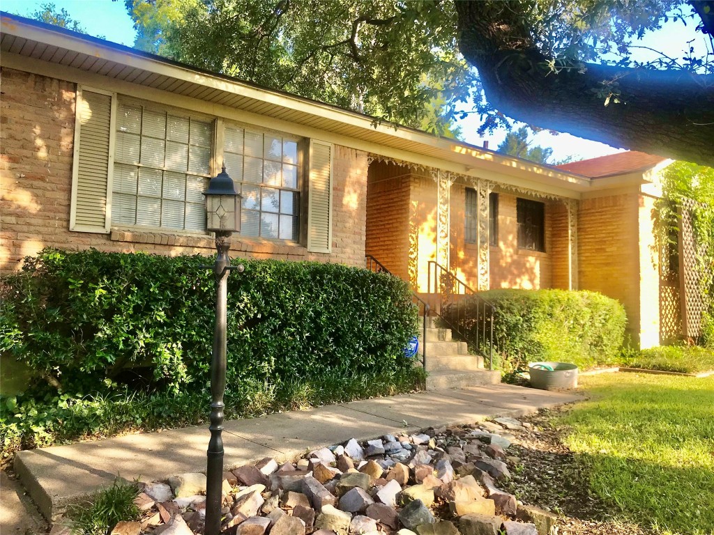 10422 Allegheny Drive Dallas TX 75229