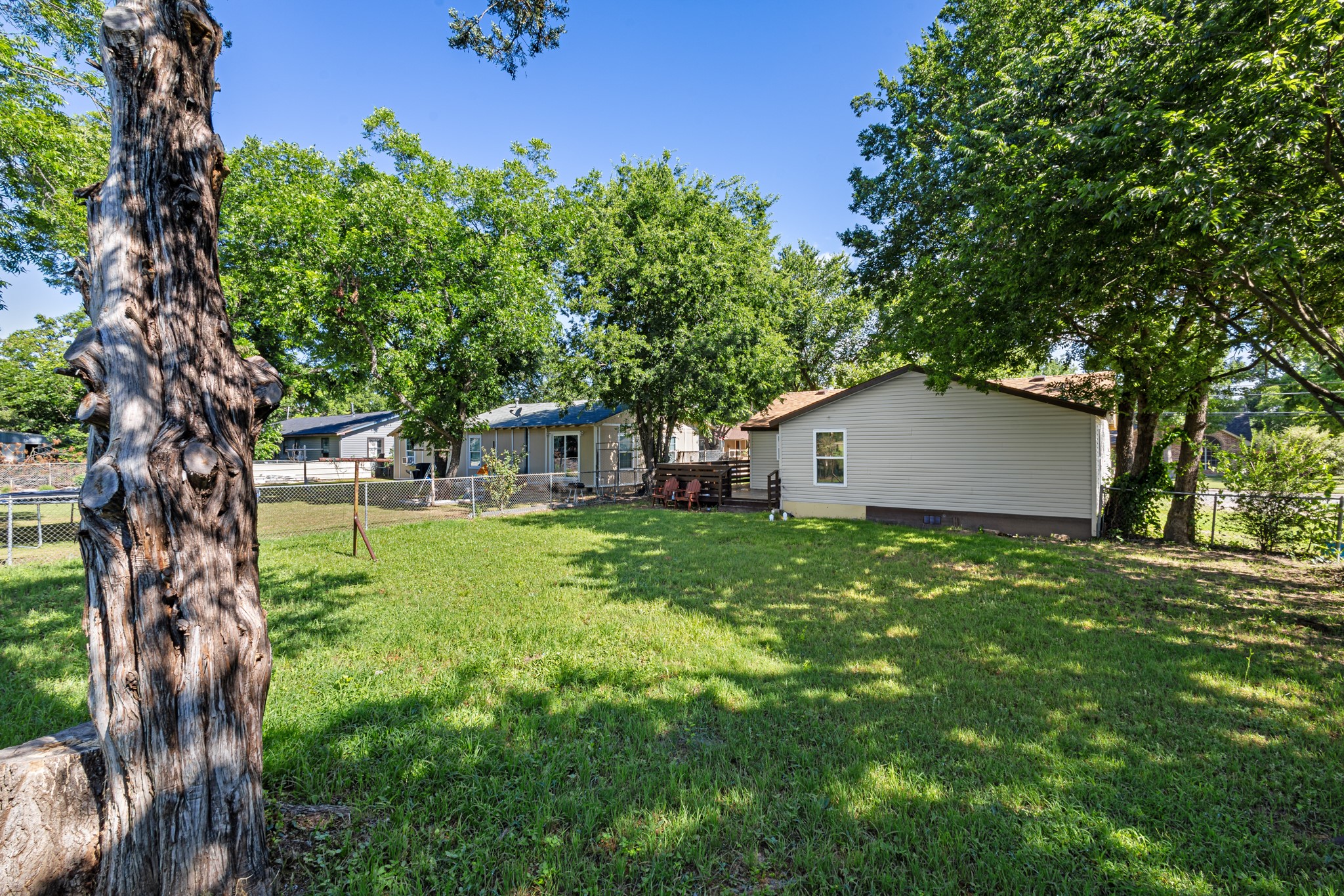 2006 E Cates Street Bridgeport TX 76426