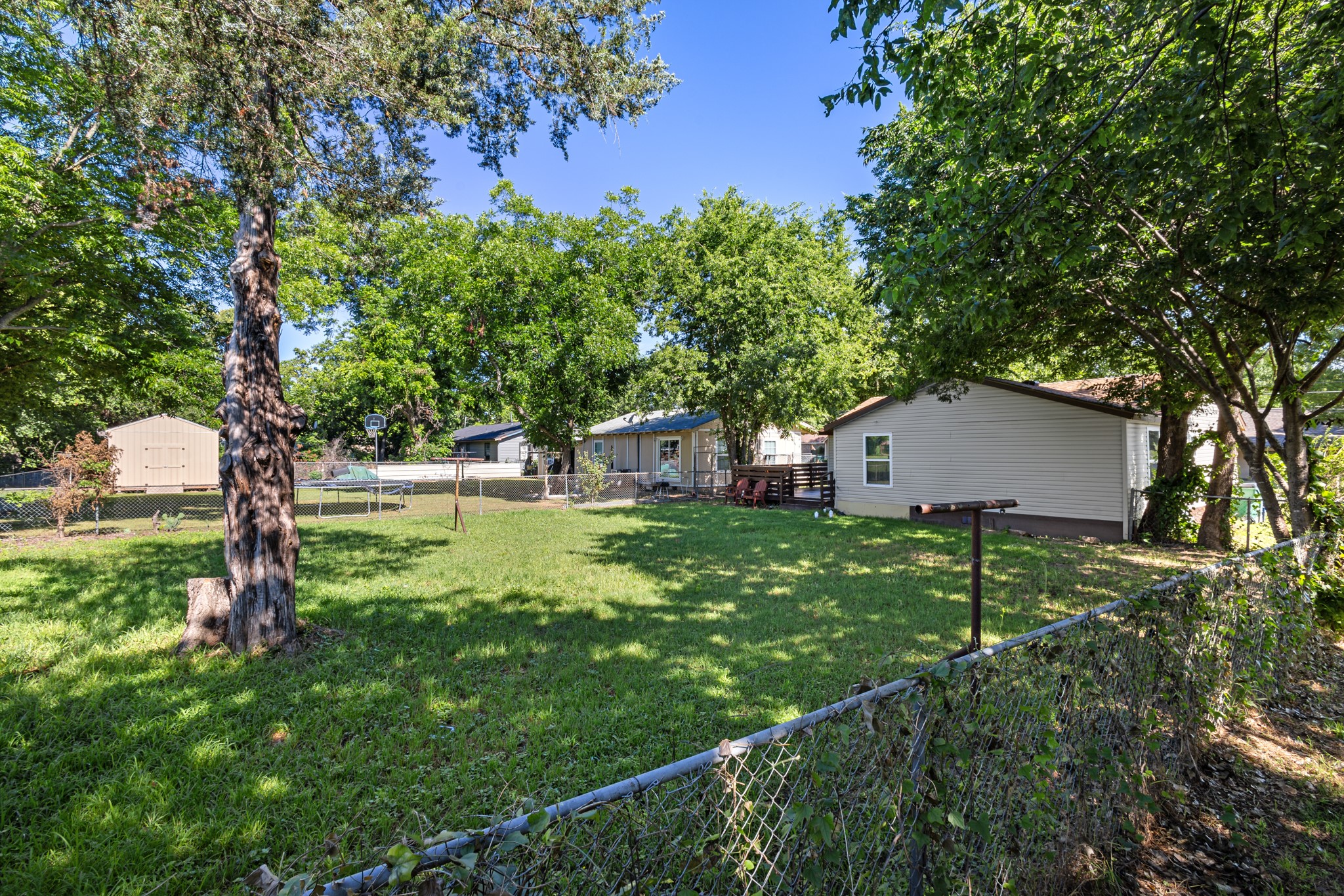 2006 E Cates Street Bridgeport TX 76426
