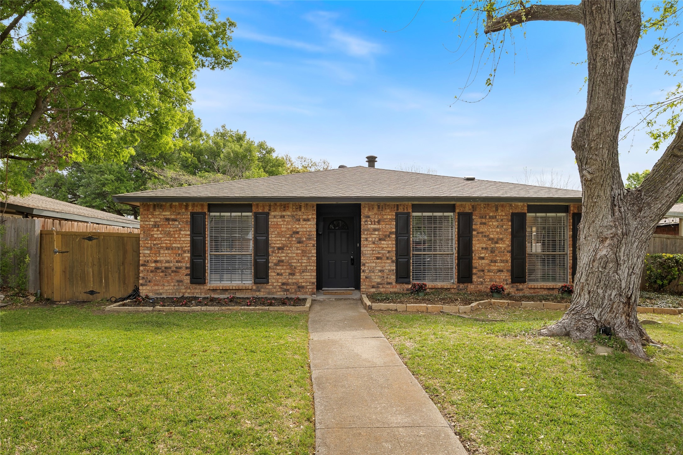 6314 Glenmoor Drive Garland TX 75043
