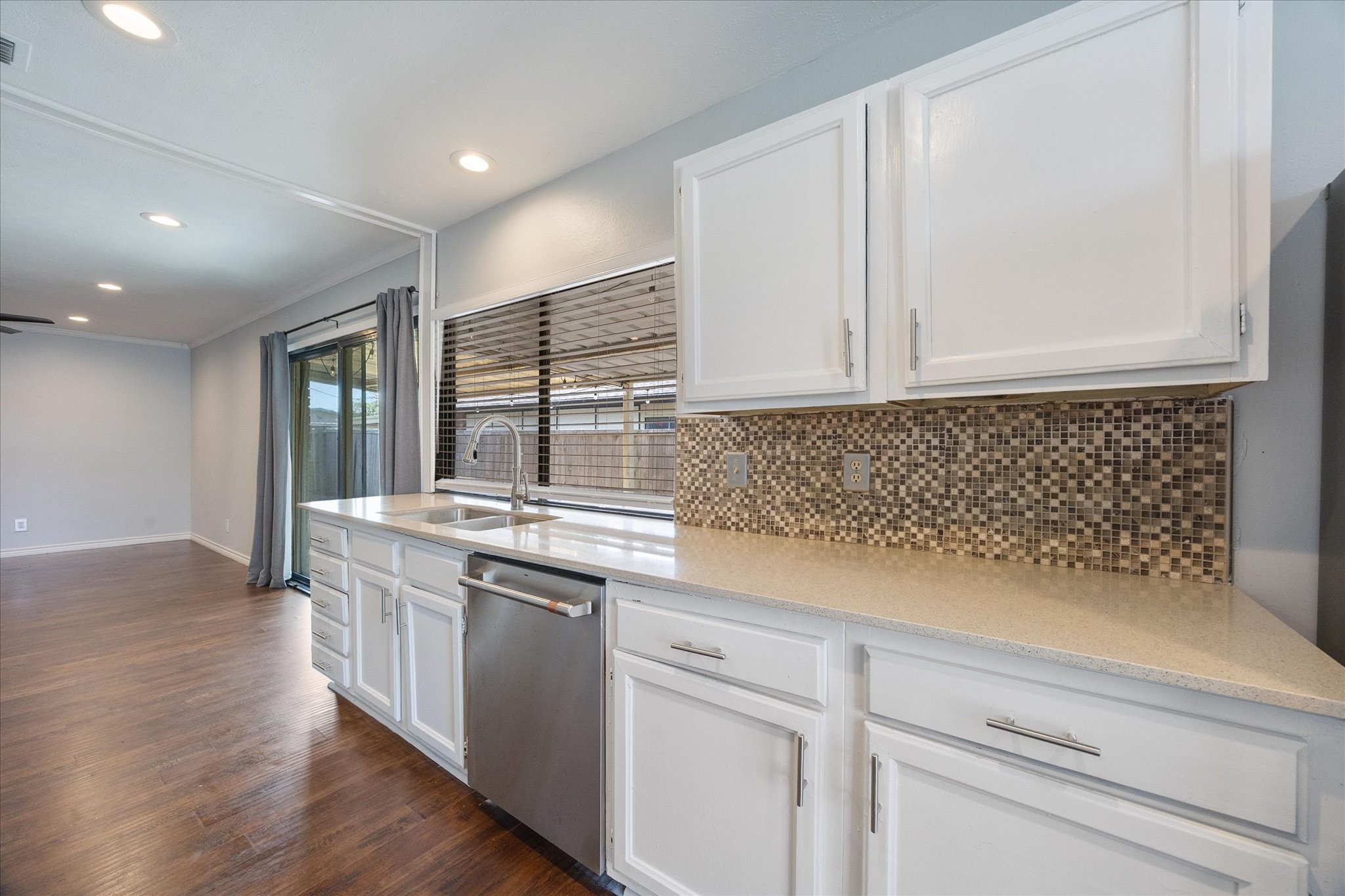 6314 Glenmoor Drive Garland TX 75043
