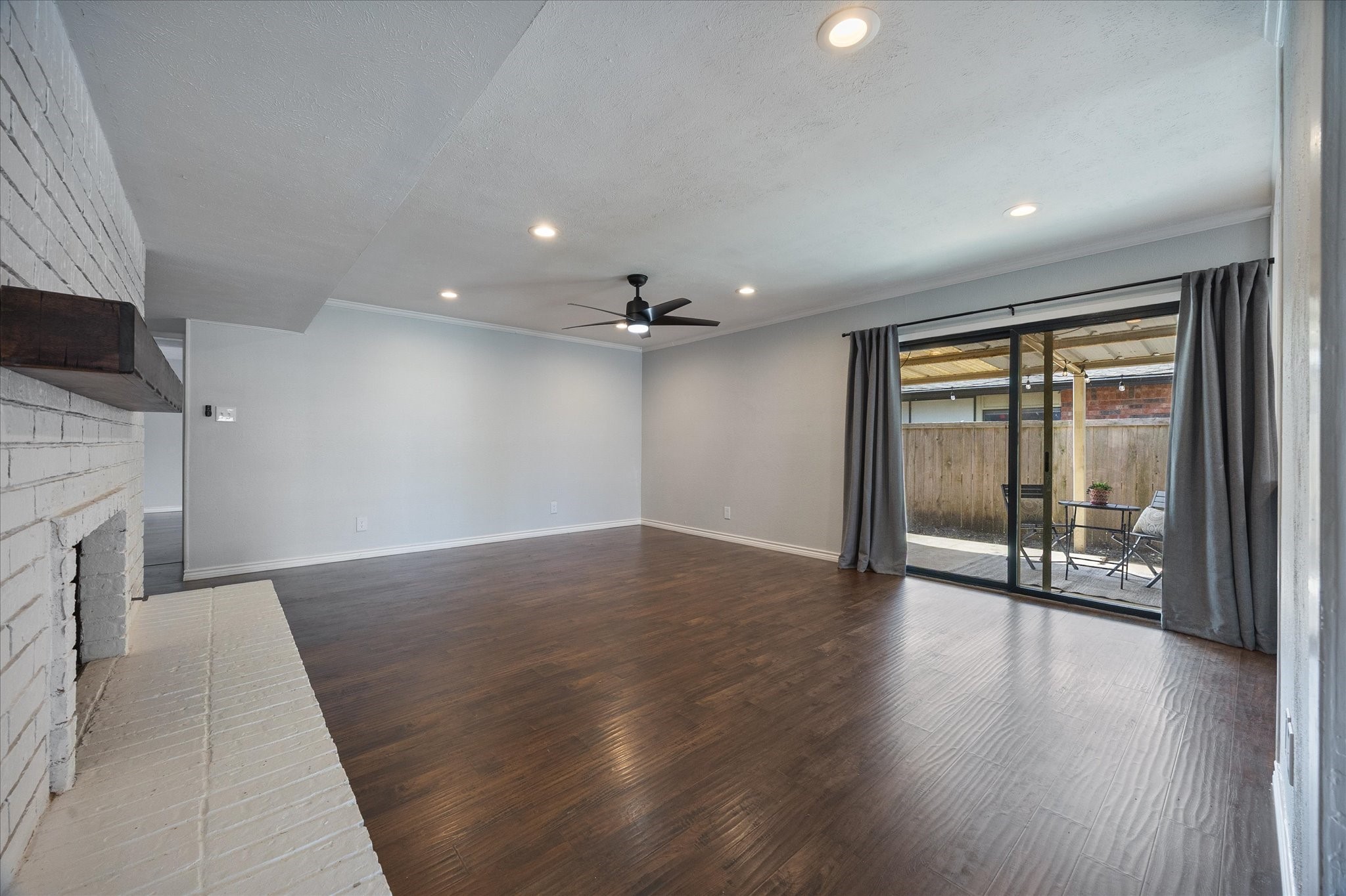 6314 Glenmoor Drive Garland TX 75043