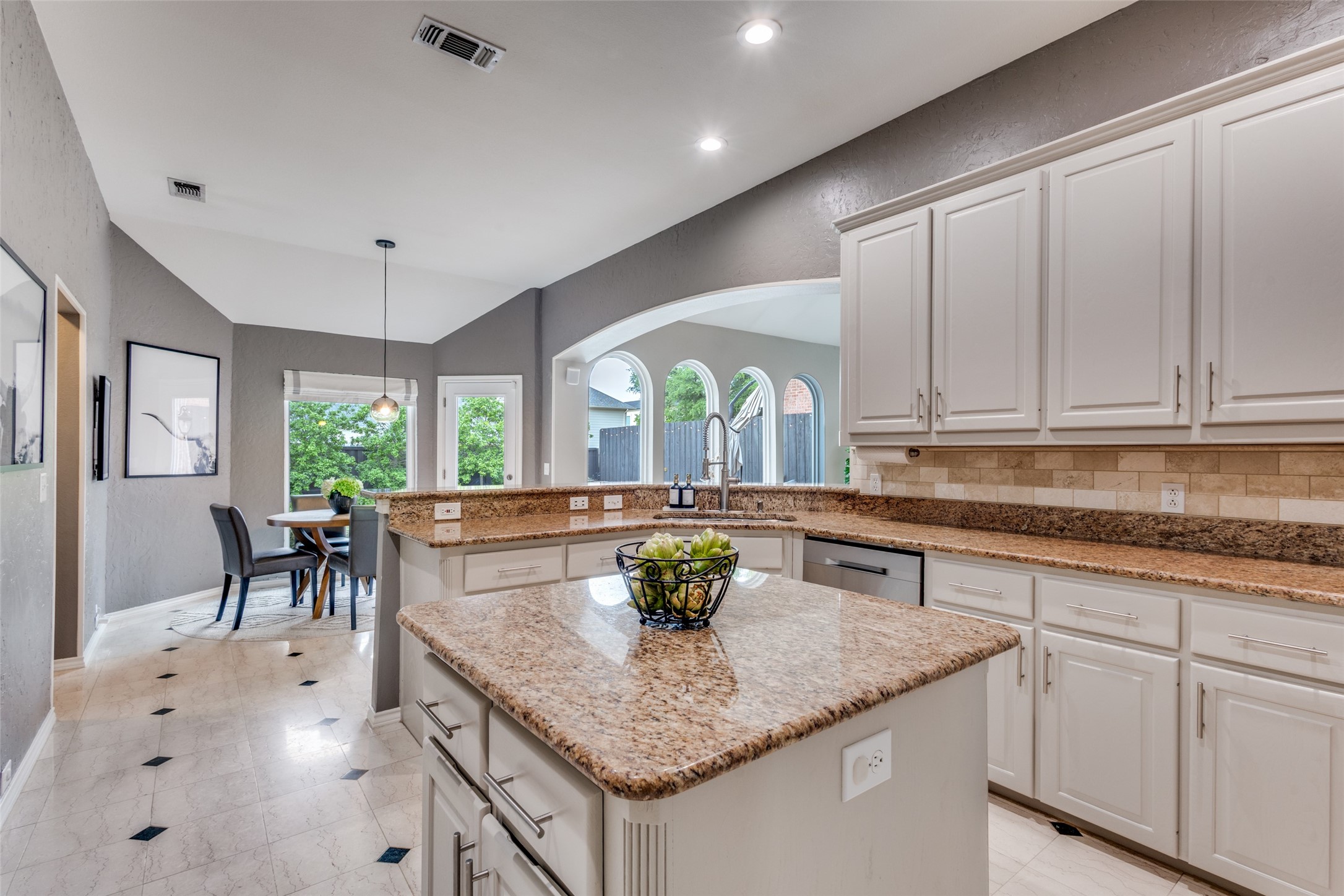 6613 Shadow Crest Drive Plano TX 75093