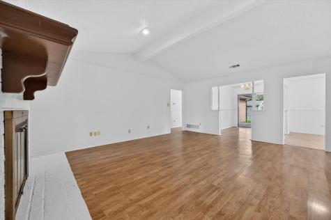 1607 Chisolm Trail Lewisville TX 75077