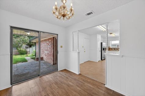 1607 Chisolm Trail Lewisville TX 75077