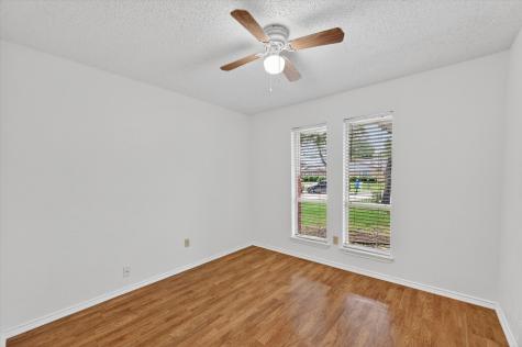 1607 Chisolm Trail Lewisville TX 75077