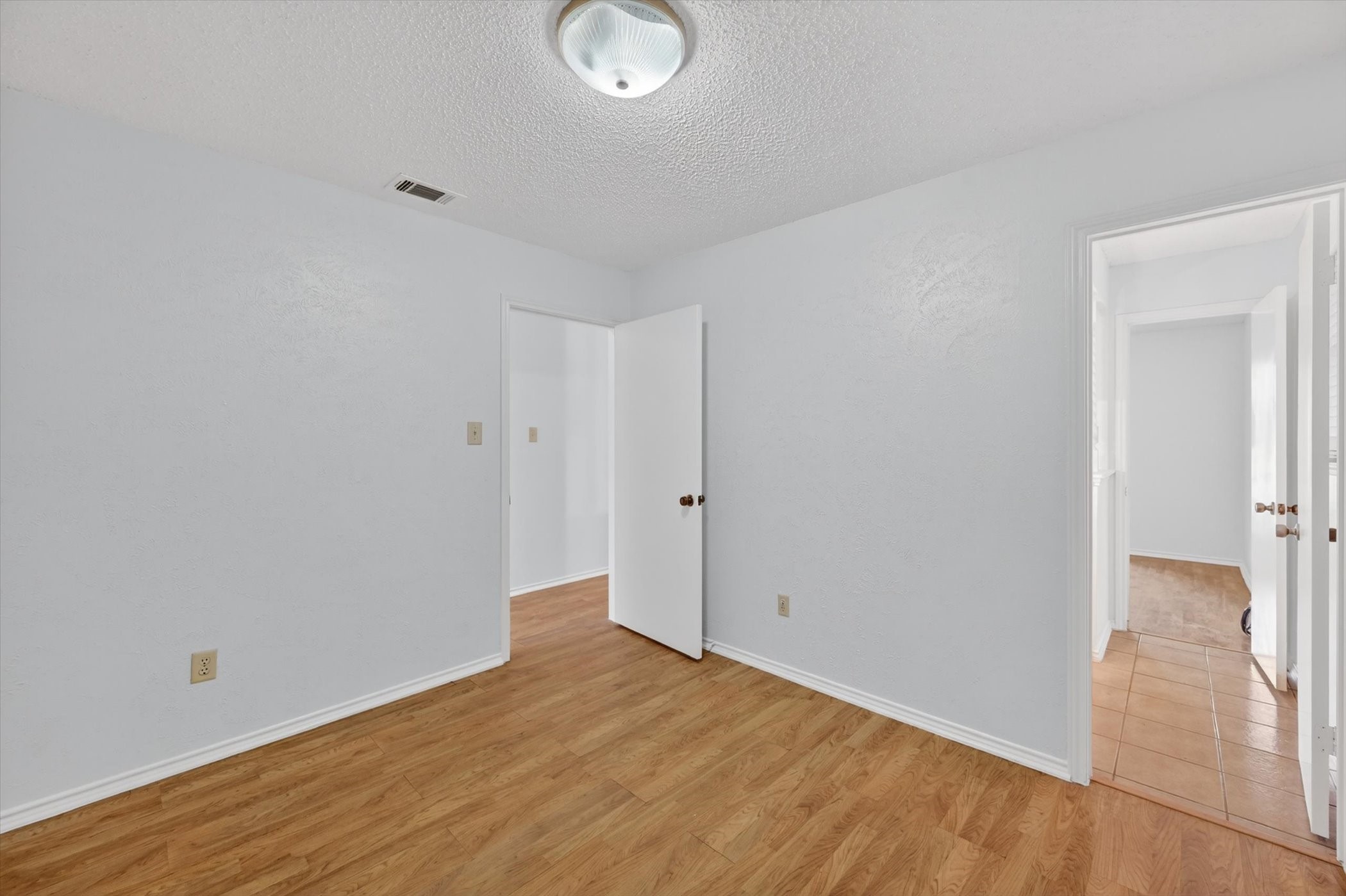 1607 Chisolm Trail Lewisville TX 75077