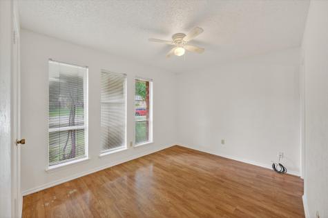 1607 Chisolm Trail Lewisville TX 75077