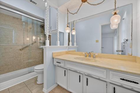 1607 Chisolm Trail Lewisville TX 75077